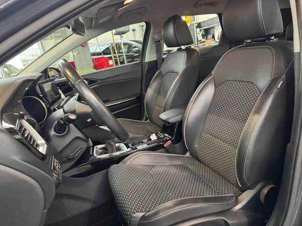 Kia Ceed SW (2023) — foto 14 van 17
