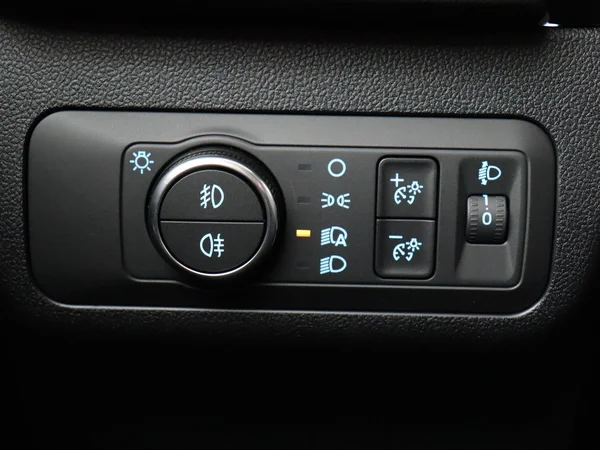 FORD Kuga (2024) — foto 19 van 28