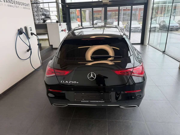 Mercedes-Benz CLA (2023) — foto 17 van 21