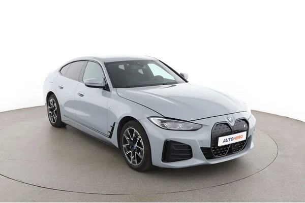 BMW i4 (2023) — foto 14 van 16