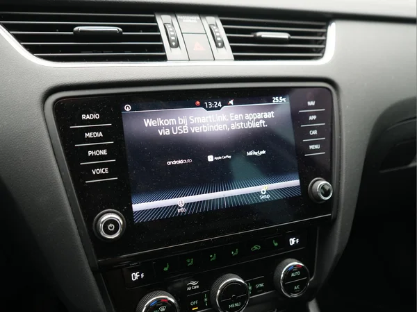 SKODA Octavia Combi (2020) — foto 20 van 38