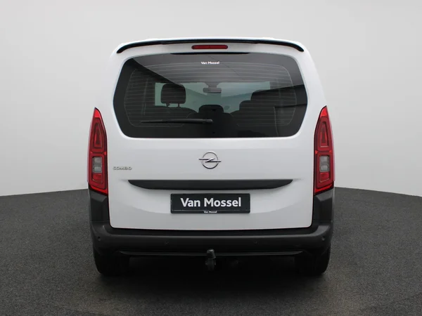 Opel Combo Life (2022) — foto 31 van 35
