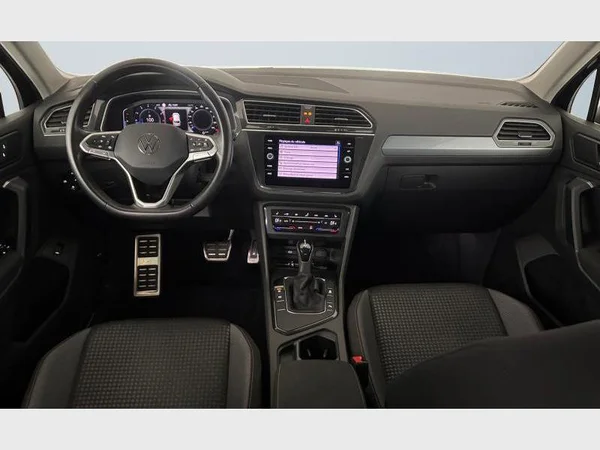 Volkswagen Tiguan (2022) — foto 2 van 29