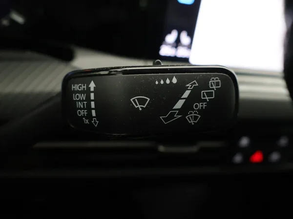 Volkswagen Golf (2024) — foto 14 van 31