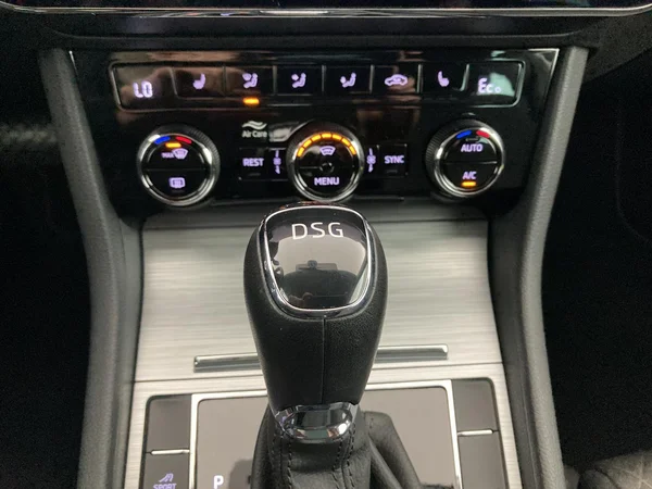 SKODA Superb SW PHEV (2020) — foto 25 van 36