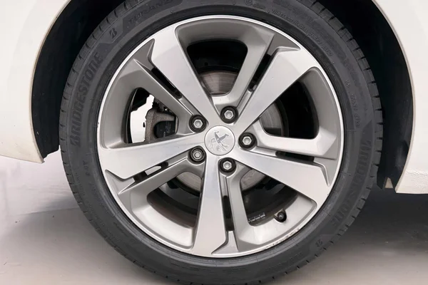 Peugeot 308 SW (2020) — foto 32 van 38