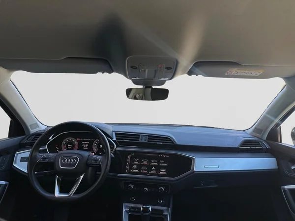 AUDI Q3 Sportback (2023) — foto 11 van 14