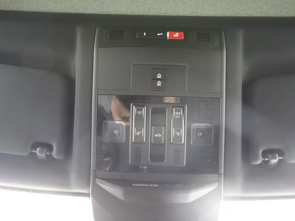 VOLKSWAGEN T-Roc (2025) — foto 14 van 25