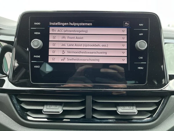 VOLKSWAGEN T-Roc (2025) — foto 5 van 20