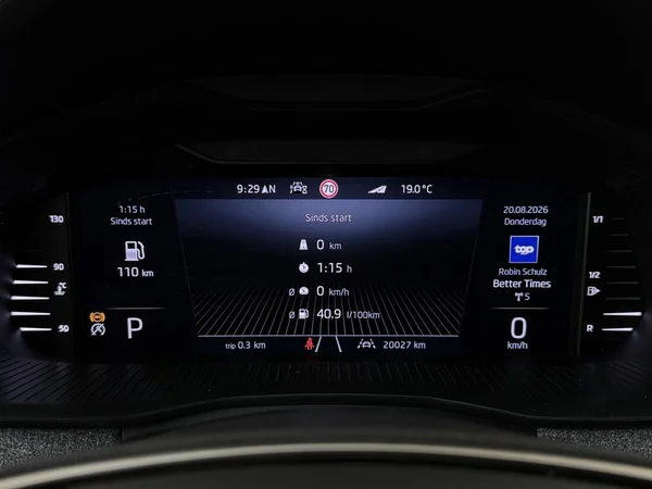 SKODA Kamiq (2025) — foto 3 van 18