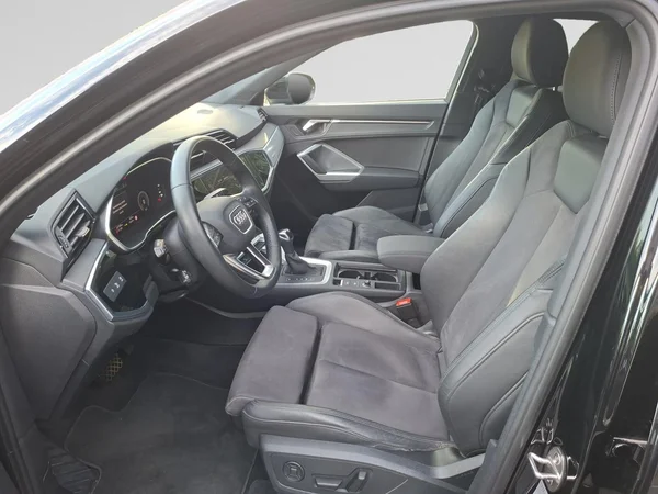 AUDI Q3 Sportback (2024) — foto 24 van 24