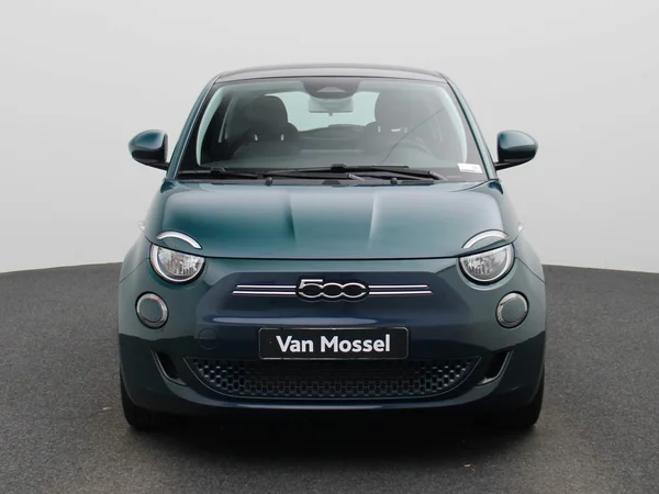 Fiat 500e (2022) — foto 23 van 36