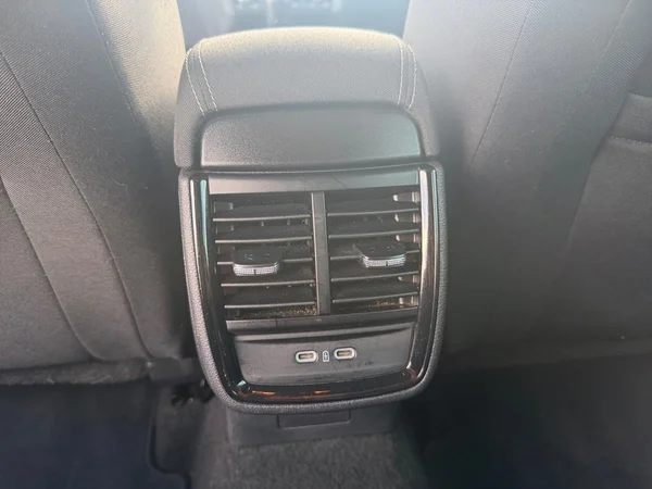 SKODA Kamiq (2022) — foto 11 van 21