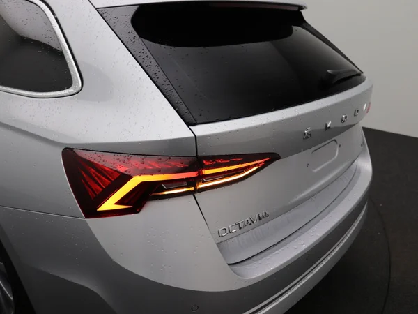 SKODA Octavia Combi (2025) — foto 23 van 26