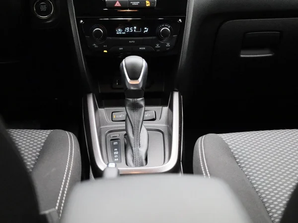 Suzuki Grand Vitara (2023) — foto 4 van 39