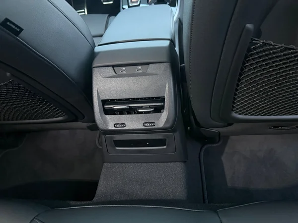 AUDI A5 Avant e-hybrid (PHEV) (2025) — foto 10 van 24