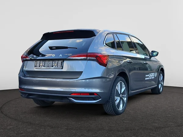 SKODA Scala (2024) — foto 2 van 23