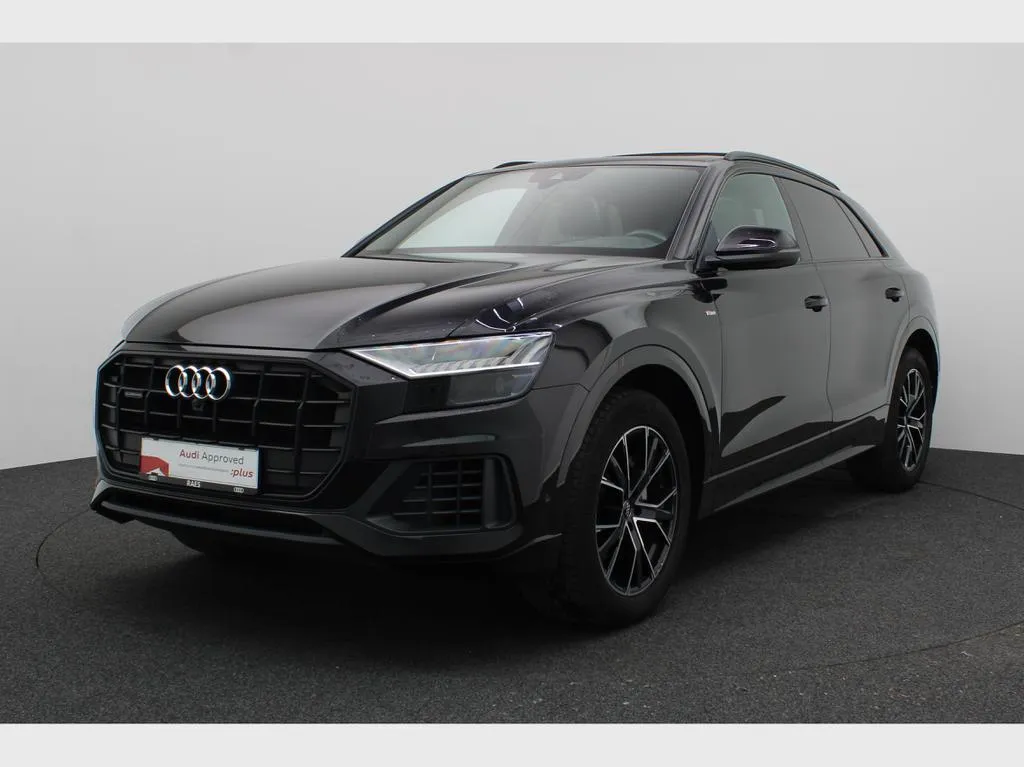 AUDI Q8 1122_27076_2018