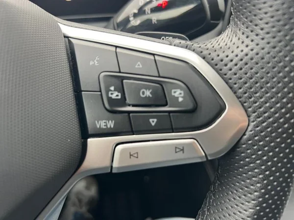VOLKSWAGEN Tiguan Dsl (2024) — foto 11 van 24
