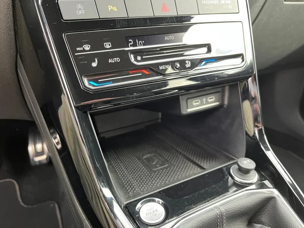 VOLKSWAGEN T-Cross (2025) — foto 7 van 21