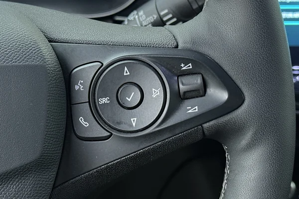 Opel Corsa (2025) — foto 6 van 23
