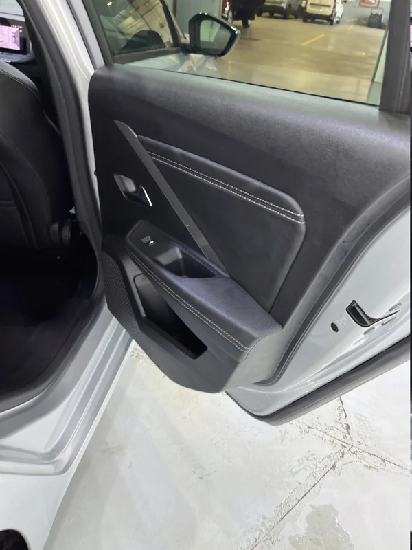 Opel Astra (2023) — foto 54 van 61