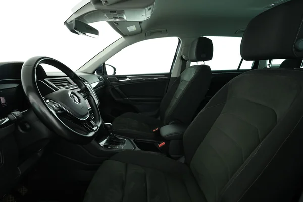 Volkswagen Tiguan (2017) — foto 16 van 16