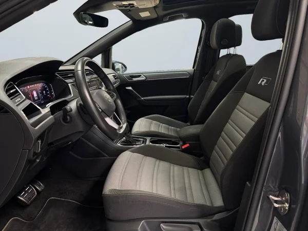 VOLKSWAGEN Touran Dsl (2024) — foto 3 van 34