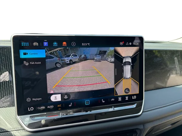 VOLKSWAGEN Tiguan (2026) — foto 14 van 24