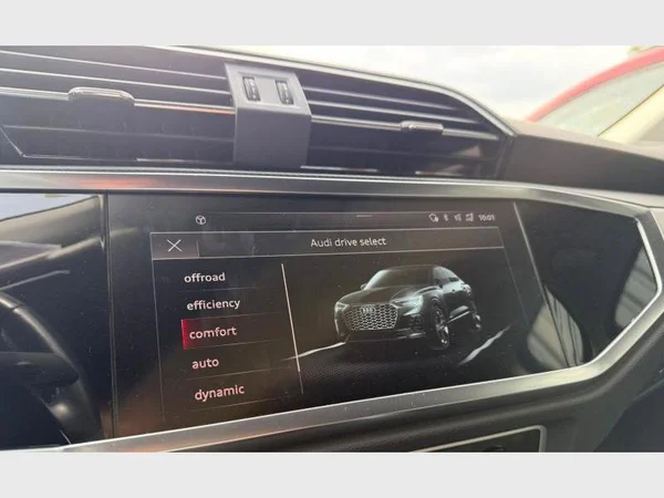 Audi Q3 Sportback (2020) — foto 9 van 24