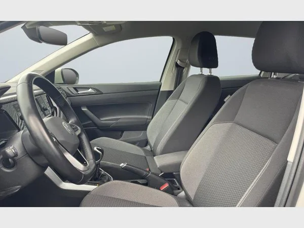 Volkswagen Taigo (2024) — foto 2 van 24