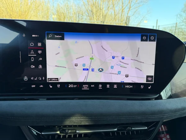 AUDI A6 Sportback e-tron (2026) — foto 15 van 22
