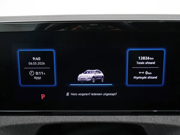 VOLKSWAGEN Tiguan (2025) — foto 18 van 27