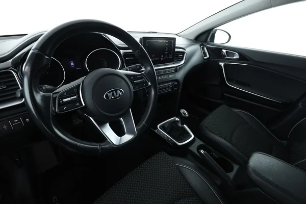 Kia cee'd (2019) — foto 2 van 16