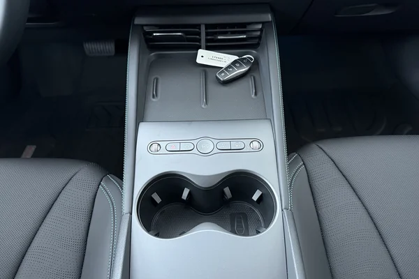 BYD Seal 6 Phev (2025) — foto 4 van 12