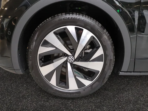 VOLKSWAGEN ID.5 (2024) — foto 10 van 19
