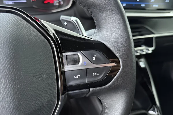 Peugeot 2008 (2025) — foto 7 van 17