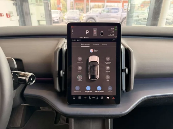 Volvo EX30 (2024) — foto 8 van 22