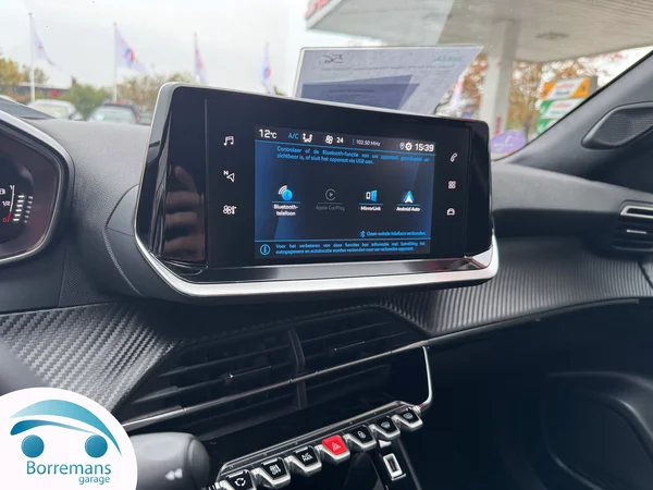 Peugeot 2008 (2023) — foto 27 van 45