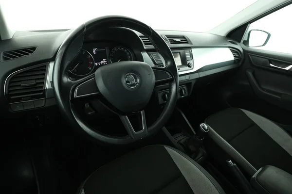 Skoda Fabia (2016) — foto 2 van 16