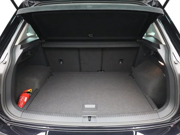 VOLKSWAGEN Tiguan (2019) — foto 7 van 20