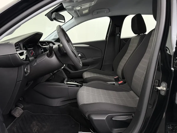 OPEL Corsa (2023) — foto 2 van 27
