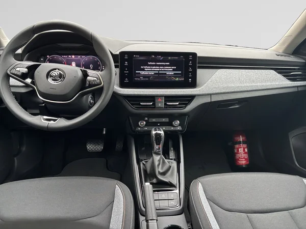 SKODA Kamiq (2024) — foto 5 van 24