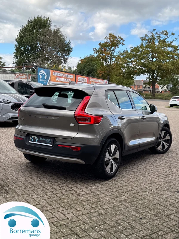 Volvo XC-40 (2020) — foto 31 van 44
