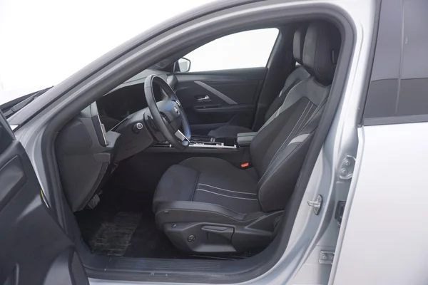 Opel Astra (2025) — foto 2 van 30