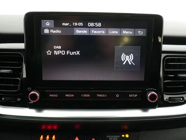 Kia Stonic (2025) — foto 8 van 21