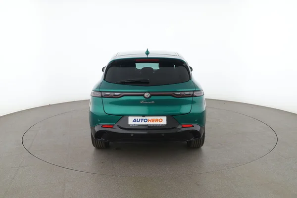 Alfa Romeo Tonale (2023) — foto 11 van 16