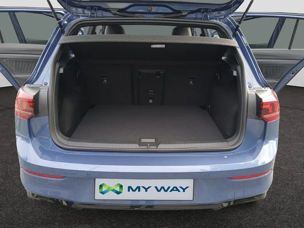 VOLKSWAGEN Golf VIII (2026) — foto 11 van 14