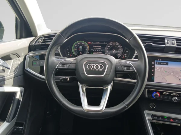 AUDI Q3 PHEV (2021) — foto 4 van 20