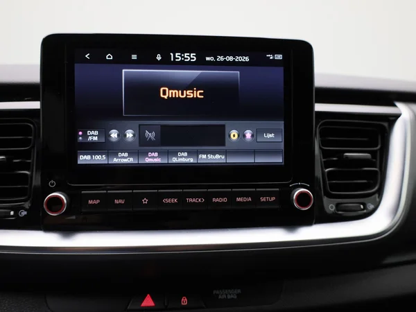 Kia Stonic (2021) — foto 11 van 35